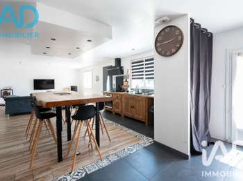 Maison 4 pièces 115 m² · à Tonnay-Charente · 115 m² · 270 000 €