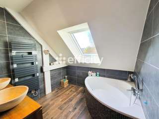 Vente maison 8 pièces