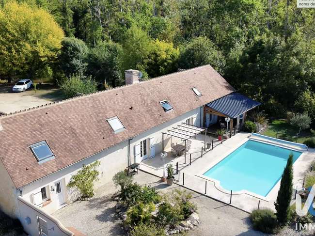 Maison 7 pièces 248 m² · à Tour-en-Sologne · 248 m² · 648 000 €