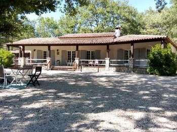 Vente maison 6 pièces Tourrettes 83