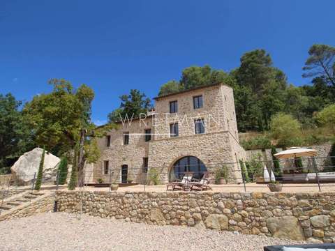 Vente maison 6 pièces Tourrettes 83