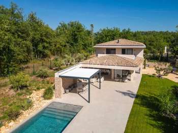 Vente maison 5 pièces Tourrettes 83