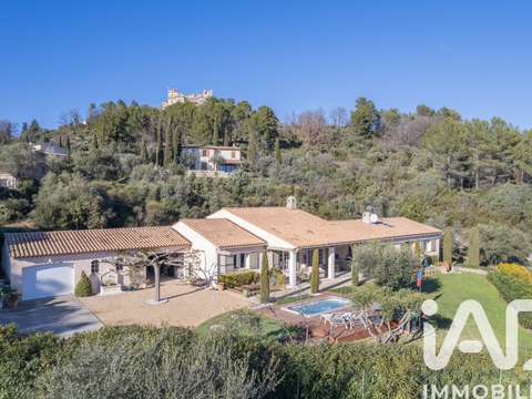 Vente maison 6 pièces Tourrettes 83