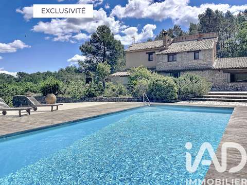 Vente maison 9 pièces Tourrettes 83