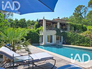 Vente maison 8 pièces Tourrettes 83