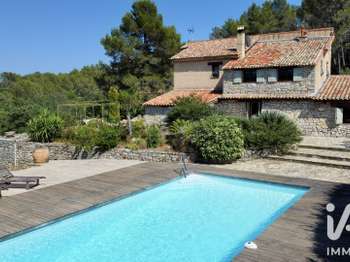 Vente maison 9 pièces Tourrettes 83