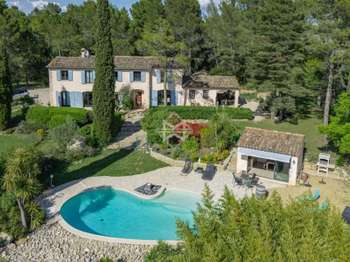 Vente maison 7 pièces Tourrettes 83