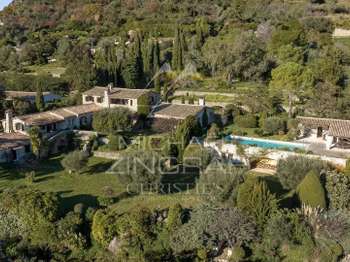 Vente maison 9 pièces Tourrettes-sur-Loup 06