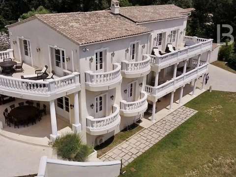 Vente maison 11 pièces Tourrettes-sur-Loup 06