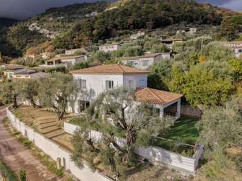 Vente maison 5 pièces Tourrettes-sur-Loup 06