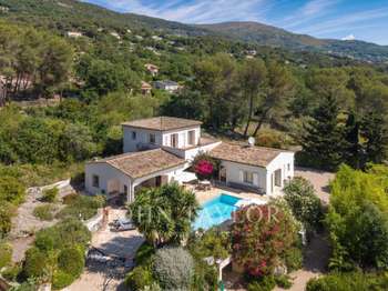 Vente maison 7 pièces Tourrettes-sur-Loup 06