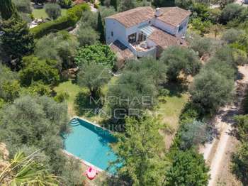 Vente maison 10 pièces Tourrettes-sur-Loup 06