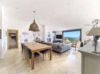 Maison 6 pièces · à Tourrettes-sur-Loup · 1 650 000 €