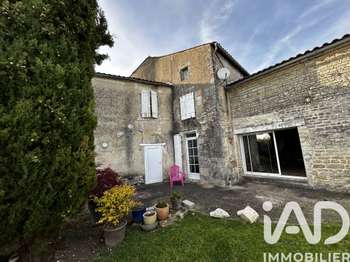 Vente maison 8 pièces Tourriers 16