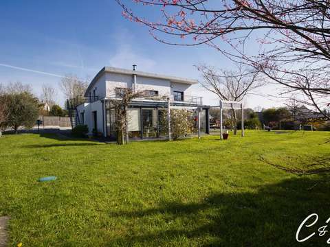 Vente maison 9 pièces