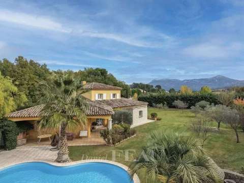 Vente maison 8 pièces Trets 13