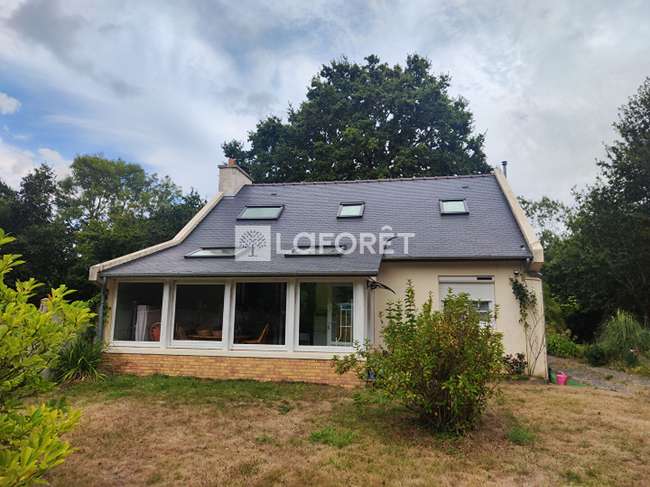Maison 5 pièces 93 m² · à Tréveneuc · 93 m² · 367 500 €