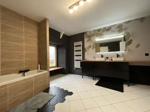 Vente maison 8 pièces