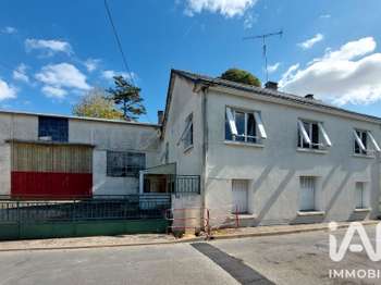 Maison 6 pièces 133 m² · à Truyes · 133 m² · 174 000 €