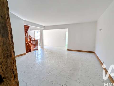 Vente maison 9 pièces Tuffe 72