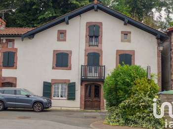 Vente maison 8 pièces Uhart-Cize 64