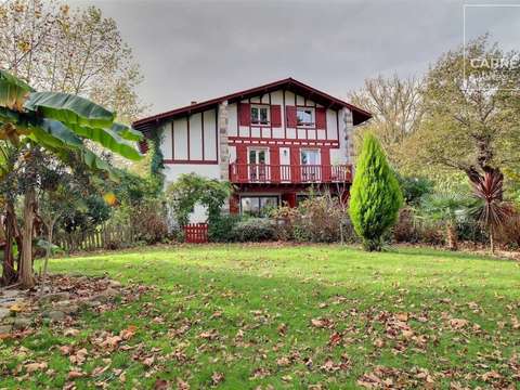 Vente maison 8 pièces Urrugne 64