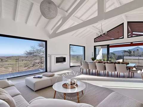 Vente maison 10 pièces Urrugne 64