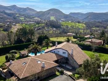 Vente Maison 7 chambresUrrugne