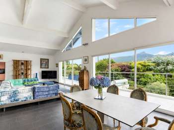 Maison 8 pièces 295 m² · à Urrugne · 295 m² · 1 646 000 €