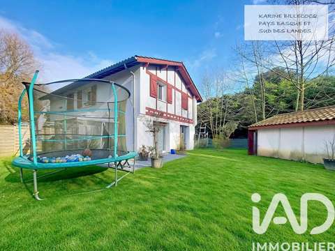 Vente maison 4 pièces Urt 64