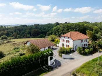 Vente maison 8 pièces Urt 64