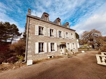 Vente maison 15 pièces Ussel 19