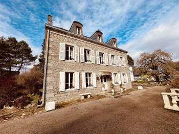Vente maison 15 pièces Ussel 19