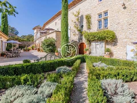 Vente maison 11 pièces Uzès 30