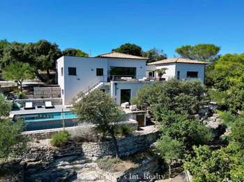 Maison 6 pièces 305 m² · à Uzès · 305 m² · 1 690 000 €