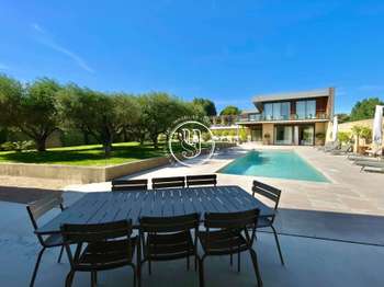Maison 329 m² · à Uzès · 329 m² · 1 295 000 €