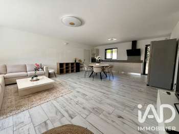 Maison 4 pièces 117 m² · à Vacqueyras · 117 m² · 349 000 €