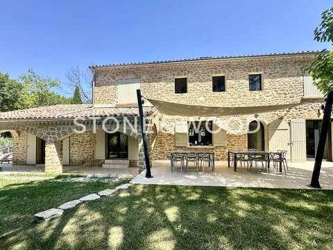 Vente maison 9 pièces Vaison-la-Romaine 84