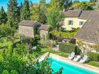 Vente maison 15 pièces Vaison-la-Romaine 84