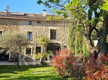 Vente maison 9 pièces Vaison-la-Romaine 84