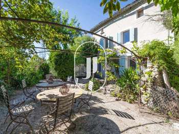 Vente maison 15 pièces Vaison-la-Romaine 84