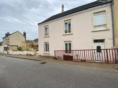 Vente maison 6 pièces Val-au-Perche 61