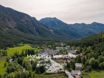 Vente maison 20 pièces Val-des-Prés 05