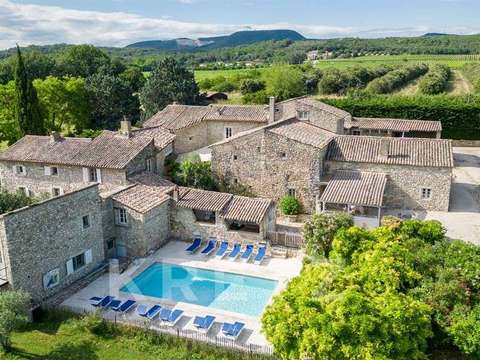 Vente maison 21 pièces Valaurie 26