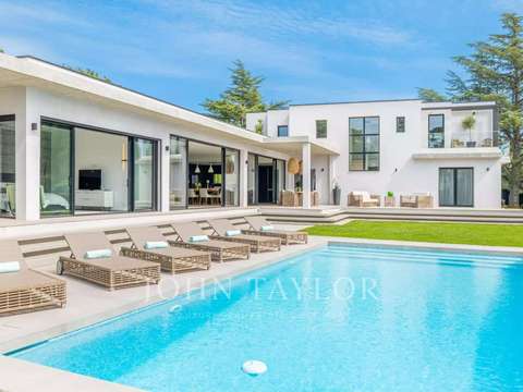 Vente maison 8 pièces Valbonne 06