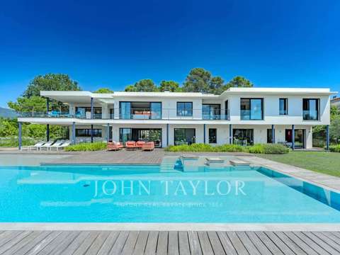 Vente maison 12 pièces Valbonne 06