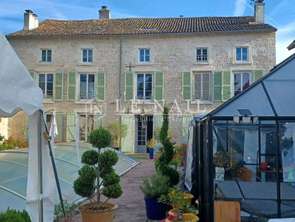 Vente Maison 8 chambresValence-en-Poitou