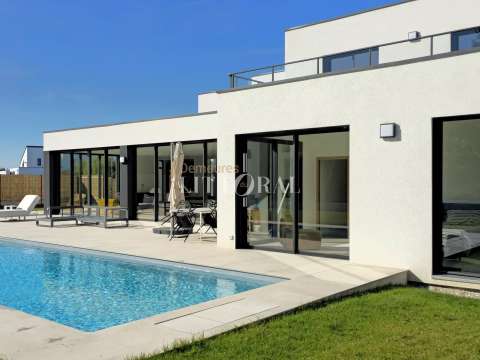 Vente maison 13 pièces Vente maison 13 pièces