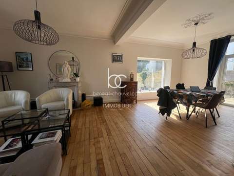 Vente maison 11 pièces Vannes Centre Ville 56