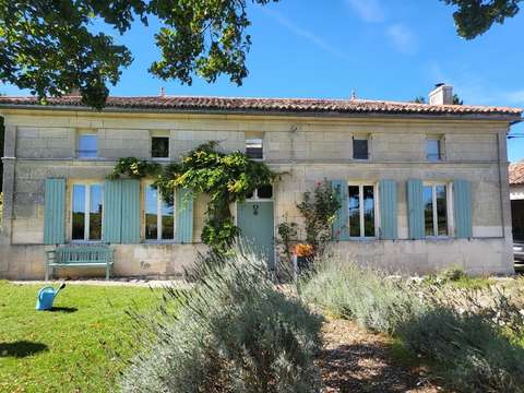 Vente maison 6 pièces Vanzac 17